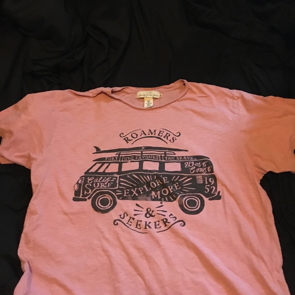 COPY - Men's pink graphic tee